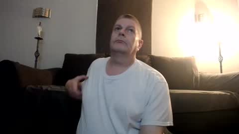 Snapshot of 989guy chatting on 15, 6, 2026 989guy online show from 15, 6, 2026