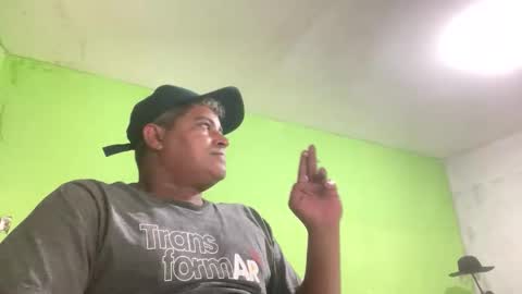 Snapshot of 9vinhocamshow chatting on 3, 3, 2026 9vinhocamshow online show from 3, 3, 2026