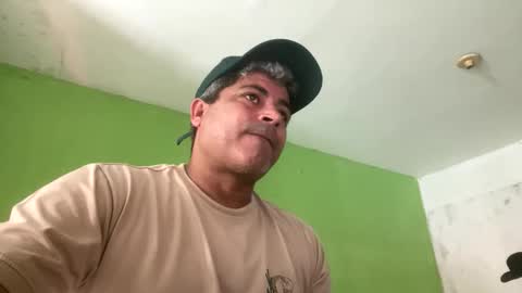 Snapshot of 9vinhocamshow chatting on 24, 3, 2026 9vinhocamshow online show from 24, 3, 2026