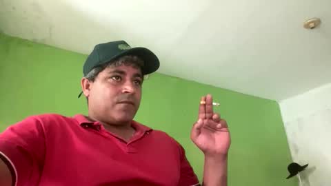 Snapshot of 9vinhocamshow chatting on 5, 4, 2026 9vinhocamshow online show from 5, 4, 2026