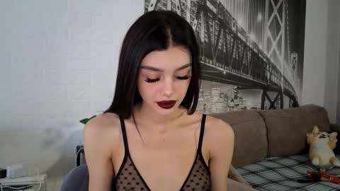 Snapshot of 9west chatting on 14, 9, 2025 KARINA online show from 14, 9, 2025
