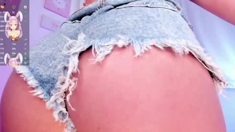Snapshot of _abby_westt chatting on 18, 9, 2025 Sophia  online show from 18, 9, 2025