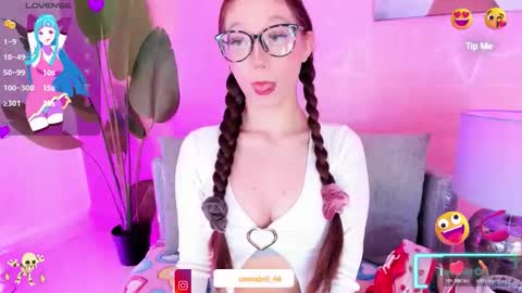 Abril  online show from 4, 12, 2025