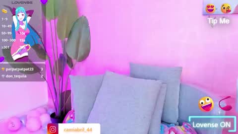 Abril  online show from 19, 12, 2025