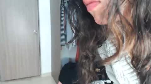 _abrill_20 online show from 28, 11, 2025