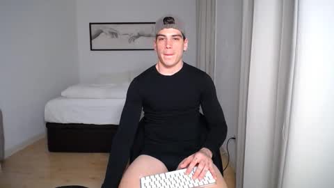 _aesthetic online show from 29, 4, 2026
