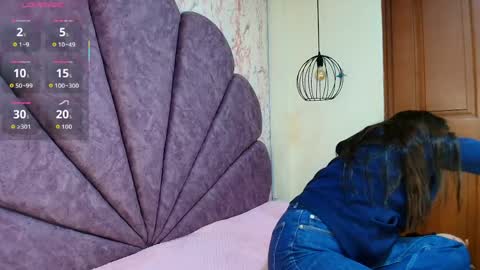 Snapshot of _alaia_collway_ chatting on 13, 5, 2026 Alaia online show from 13, 5, 2026