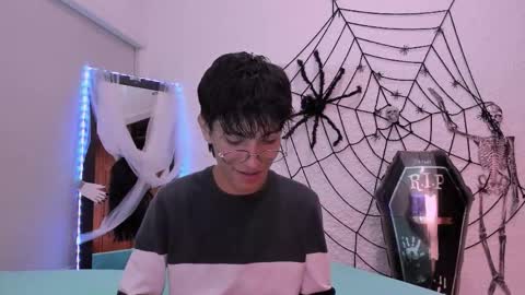 Snapshot of _alexandersawyer_ chatting on 14, 10, 2025 Alexander online show from 14, 10, 2025