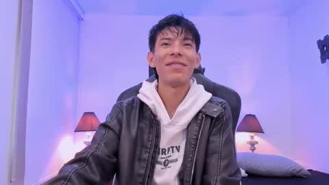 Snapshot of _alexandersawyer_ chatting on 5, 11, 2025 Alexander online show from 5, 11, 2025