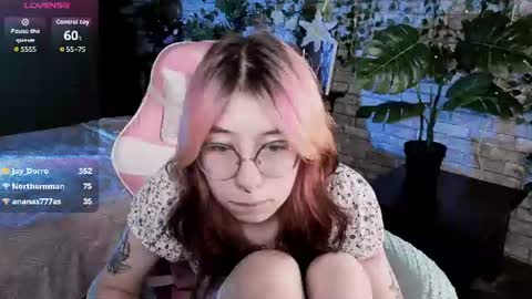 Snapshot of _alicenyx chatting on 16, 7, 2026 Alice online show from 16, 7, 2026