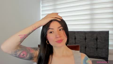 Snapshot of _aliice_1 chatting on 21, 9, 2025 Alice online show from 21, 9, 2025