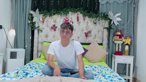 Snapshot of _andrew_williams chatting on 18, 12, 2024 Andres online show from 18, 12, 2024