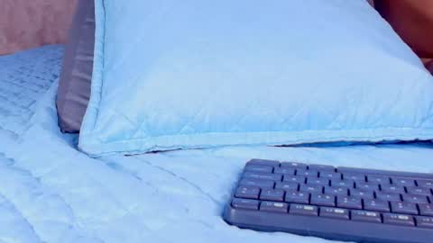 Snapshot of _aniisha_ chatting on 1, 5, 2026 Any online show from 1, 5, 2026