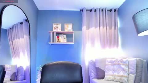      online show from 17, 7, 2026