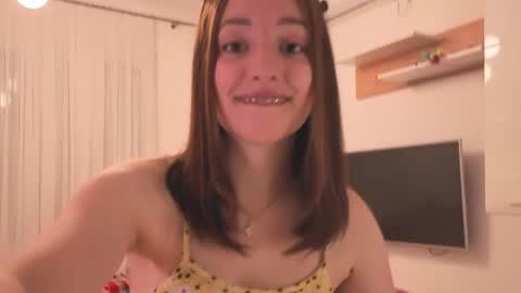 Snapshot of _annieone chatting on 21, 4, 2026 Anna online show from 21, 4, 2026