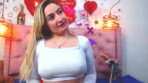 _antonella_11 online show from 25, 2, 2025