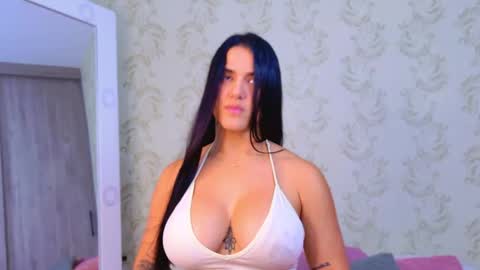 Queen Cruz online show from 8, 1, 2026