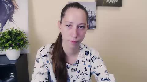 _astraia_ online show from 9, 6, 2026