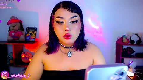 Snapshot of _atalaya_ chatting on 5, 1, 2025 independent model atalaya online show from 5, 1, 2025