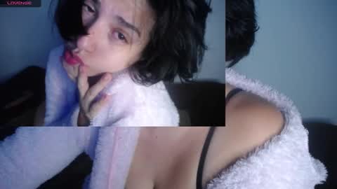 Snapshot of _atenea_golden chatting on 7, 12, 2024 atenea online show from 7, 12, 2024