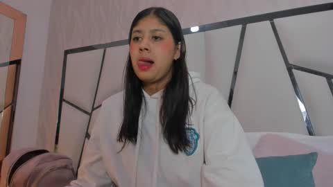 Aura online show from 23, 2, 2026