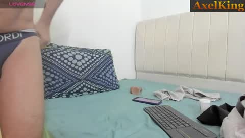 Snapshot of _axelking1_ chatting on 15, 7, 2026 Axel online show from 15, 7, 2026