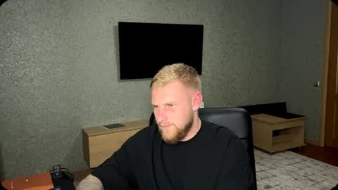 Snapshot of _badboyvibes_ chatting on 7, 6, 2026 My name is Daniel baby online show from 7, 6, 2026
