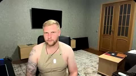 Snapshot of _badboyvibes_ chatting on 9, 6, 2026 My name is Daniel baby online show from 9, 6, 2026