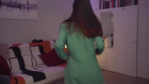 Lili online show from 28, 2, 2025