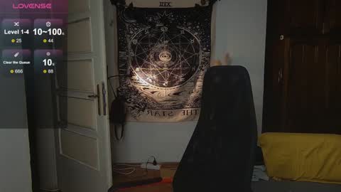 Laura online show from 9, 12, 2024