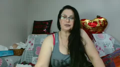 Snapshot of _blue__butterfly_ chatting on 5, 12, 2024 KHALEESI online show from 5, 12, 2024