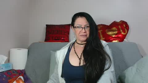Snapshot of _blue__butterfly_ chatting on 30, 9, 2025 KHALEESI online show from 30, 9, 2025