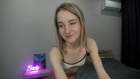   online show from 14, 4, 2026