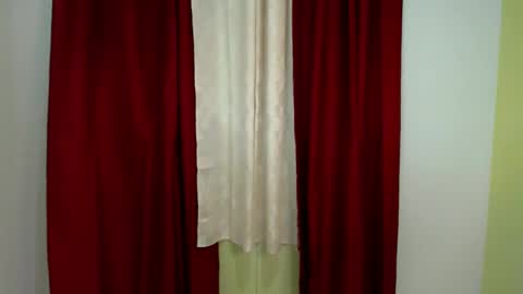 Snapshot of _caroline18_ chatting on 29, 1, 2025 Kate flores online show from 29, 1, 2025