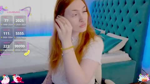 Alisa NO NUDE online show from 17, 9, 2025