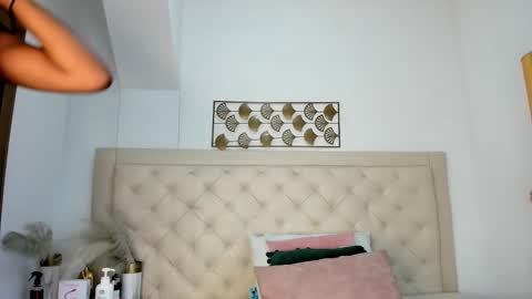 Snapshot of _chloe_adams chatting on 23, 2, 2025 Chloe online show from 23, 2, 2025