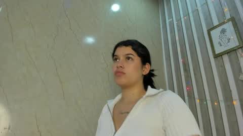 Snapshot of _chloecollins chatting on 29, 4, 2026 Chloe Collins online show from 29, 4, 2026