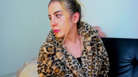 Snapshot of _cloe_1 chatting on 14, 12, 2024 Chloe online show from 14, 12, 2024