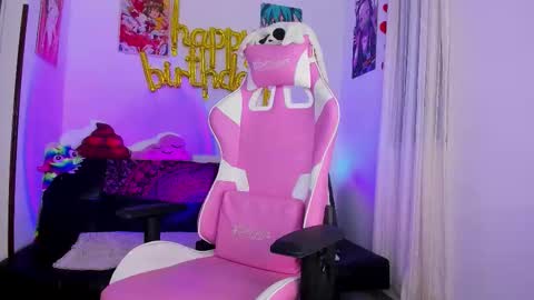 Snapshot of _cloe_1 chatting on 16, 9, 2025 Chloe online show from 16, 9, 2025