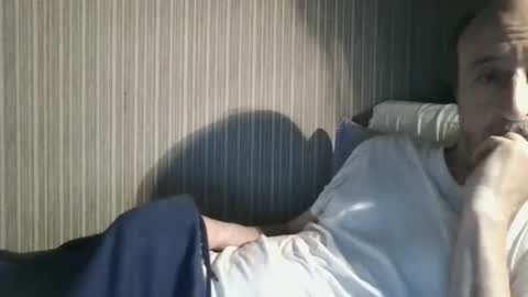 Snapshot of _col_t chatting on 2, 6, 2026 I hate social media Odio las redes sociales online show from 2, 6, 2026