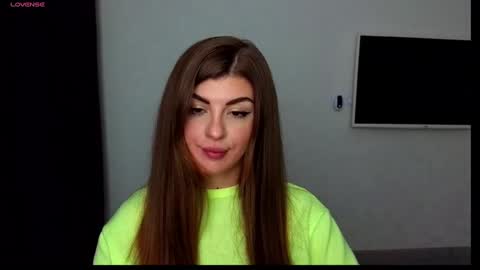 Snapshot of _comefeelme_ chatting on 12, 3, 2025 D online show from 12, 3, 2025