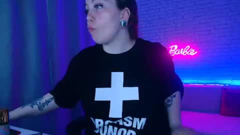 Snapshot of _crazybee_ chatting on 28, 6, 2026 Nica online show from 28, 6, 2026