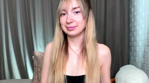 _crystal_moon_1 online show from 14, 11, 2025