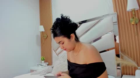 _curly_beauty online show from 23, 2, 2026