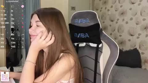 _cute_ice online show from 21, 7, 2026