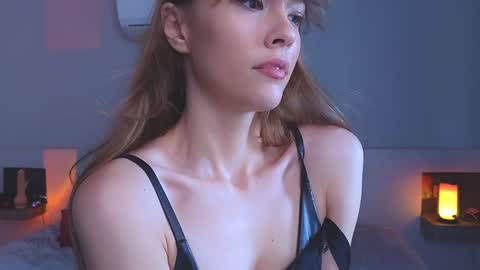 Snapshot of _demi_dee_ chatting on 31, 12, 2024 DemiDee online show from 31, 12, 2024