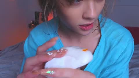 Snapshot of _demi_dee_ chatting on 2, 1, 2025 DemiDee online show from 2, 1, 2025
