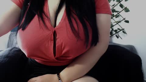 Dannia online show from 15, 12, 2024