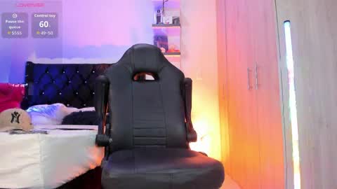 Duriel online show from 4, 4, 2026