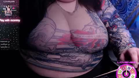 Snapshot of _ellybelly_ chatting on 9, 10, 2025 LIsa online show from 9, 10, 2025
